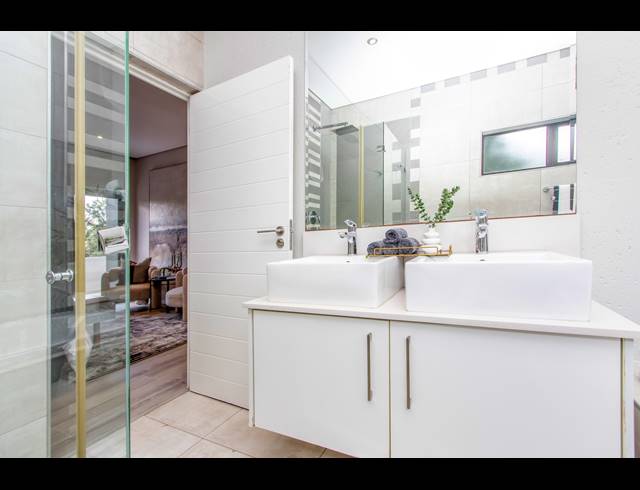 3 BEDROOM CLUSTER FOR SALE IN FOURWAYS